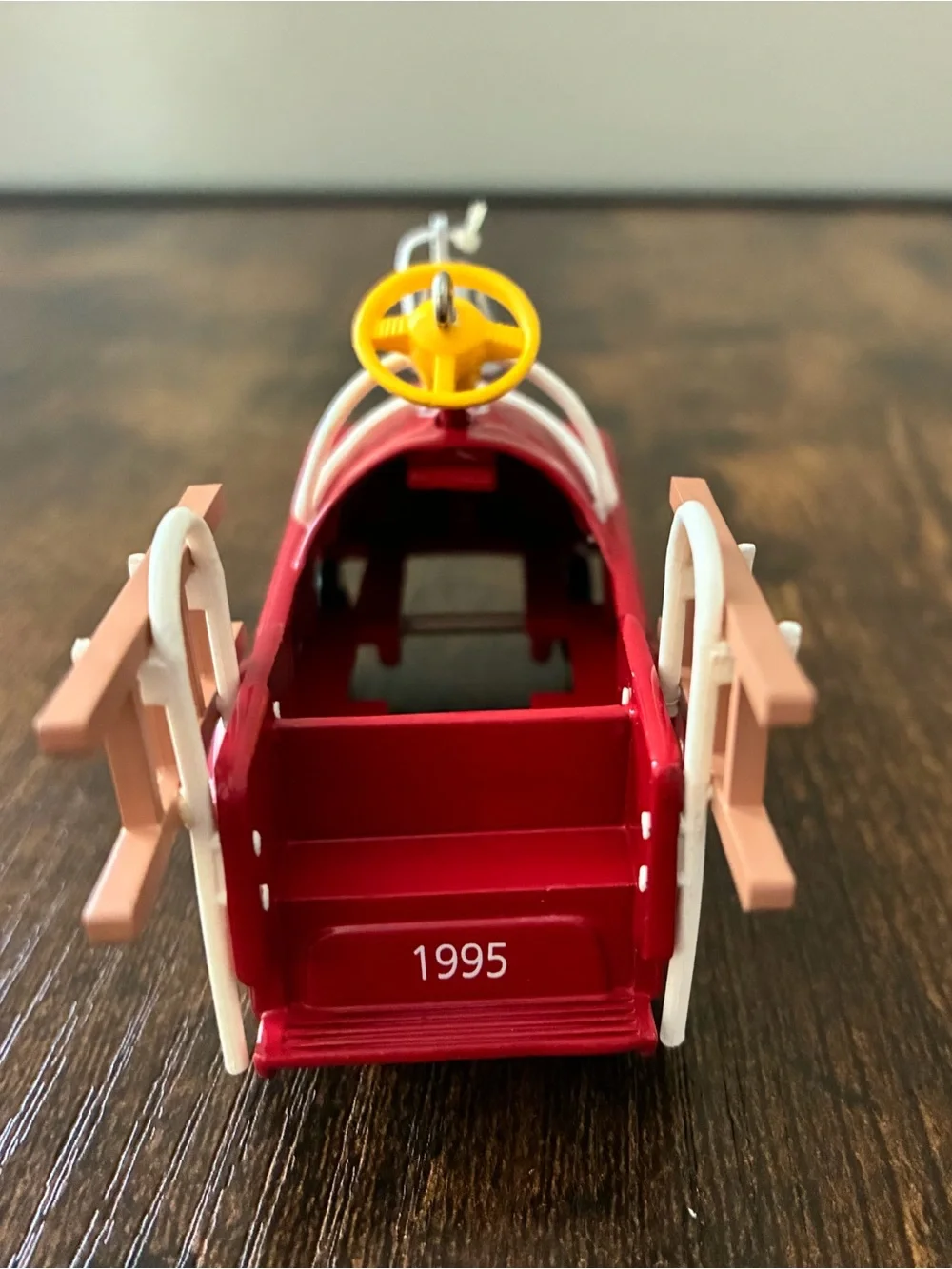 Hallmark 1995 Murray Fire Truck Keepsake Ornament